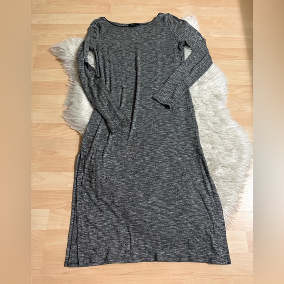 White House Black Market Dresses & Skirts - Black House White Market Black Heather Form Fitting Dress S
